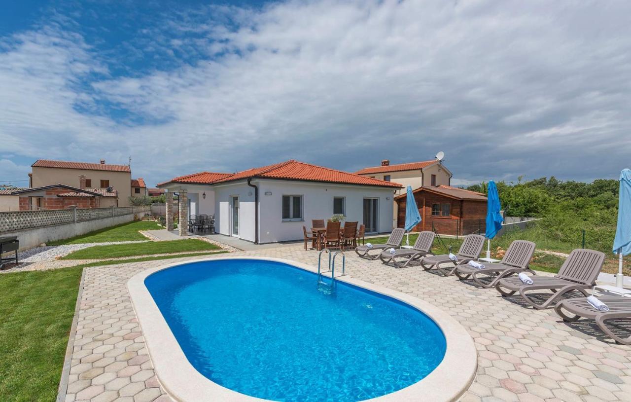 Villa Frontera Croatia Пореч Экстерьер фото